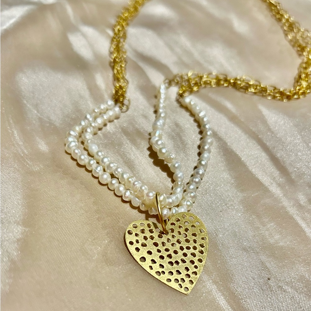 Bold Gold Chains With Pearls/Heart Necklace-Boutique
